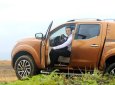 Nissan Navara VL 4WD  2018 - Bán ô tô Nissan Navara VL 4WD đời 2018, màu vàng, nhập khẩu, có xe giao ngay giá tốt