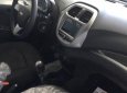 Chevrolet Spark   LT   2018 - Bán Chevrolet Spark LT năm 2018, màu bạc, giá 389tr