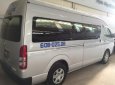 Toyota Hiace 2015 - Bán Toyota Hiace máy dầu, đời 2015, màu bạc, giá thương lượng