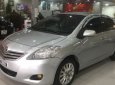 Toyota Vios   1.5 MT  2010 - Bán gấp Toyota Vios 1.5 MT đời 2010, màu bạc, giá 275tr