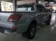 Mazda BT 50 2.2 MT 2017 - Bán Mazda BT 50 2.2 MT màu bạc, hỗ trợ vay 80% giá trị xe. LH 0938097488