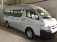 Toyota Hiace 2015 - Bán Toyota Hiace máy dầu, đời 2015, màu bạc, giá thương lượng