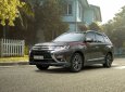 Mitsubishi Outlander 2018 - Bán ô tô Mitsubishi Outlander đời 2018, màu đỏ, xe nhập