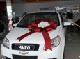 Chevrolet Aveo 2018 - Cần bán xe Chevrolet Aveo năm 2018, màu trắng giá cạnh tranh, hỗ trợ thủ tục vay. Liên hệ ngay 09.386.33.586