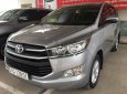 Toyota Innova 2.0E 2017 - Bán Toyota Innova 2.0E 2017, màu nâu số sàn giá cạnh tranh