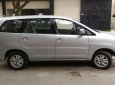 Toyota Innova 2010 - Bán ô tô Toyota Innova năm 2010 màu bạc, giá tốt