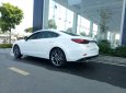 Mazda 6 2.0 Premium 2018 - Cần bán xe Mazda 6 2.0 Pre, màu trắng, 899 triệu, có xe giao ngay, hỗ trợ vay 80%. Lh 0931886936 gặp Thịnh