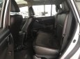 Toyota Innova 2.0E 2017 - Bán Toyota Innova 2.0E 2017, màu nâu số sàn giá cạnh tranh