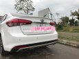 Kia Cerato 1.6 2017 - Cần bán Kia Cerato 1.6 2017, màu trắng, xe nhập chính chủ