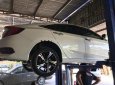 Honda Civic 2017 - Bán xe Honda Civic năm sản xuất 2017, màu trắng, xe nhập, 920tr
