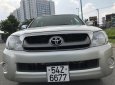 Toyota Hilux 2011 - Hilux ĐK 2011, bán tải 5 chỗ, máy dầu, màu ghi bạc. Nhà mua mới trùm mền ít đi