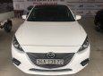 Mazda 3 2016 - Cần bán lại xe Mazda 3 năm 2016, màu trắng, nhập khẩu, giá tốt