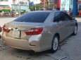 Toyota Camry 2013 - Bán Toyota Camry năm 2013, màu vàng