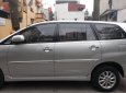 Toyota Innova E 2013 - Cần bán lại xe Toyota Innova E sản xuất 2013, màu bạc chính chủ, giá chỉ 525 triệu