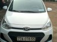 Hyundai Grand i10 2017 - Cần bán gấp Hyundai Grand i10 năm sản xuất 2017, màu trắng, giá cạnh tranh