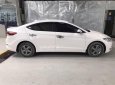 Hyundai Elantra 1.6 MT 2016 - Bán Hyundai Elantra 1.6 MT sản xuất 2016, màu trắng