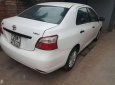 Toyota Vios 2010 - Cần bán lại xe Toyota Vios năm 2010, màu trắng giá cạnh tranh