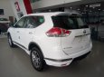 Nissan X trail SL PremiumL 2018 - Cần bán xe Nissan X trail SL PremiumL đời 2018, màu trắng, giao xe ngay trong ngày đó