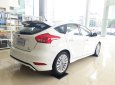 Ford Focus Sport 2018 - Bán ô tô Ford Focus Sport năm sản xuất 2018, màu trắng, giá chỉ 750 triệu