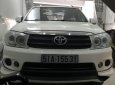 Toyota Fortuner 2011 - Cần bán lại xe Toyota Fortuner sản xuất năm 2011, màu trắng đẹp như mới