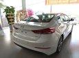 Hyundai Elantra 1.6AT 2018 - Cần bán xe Hyundai Elantra 1.6AT đời 2018, màu trắng