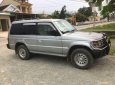 Mitsubishi Pajero 2005 - Cần bán lại xe Mitsubishi Pajero đời 2005, màu bạc, còn mới giá cạnh tranh