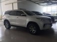 Toyota Fortuner 2017 - Cần bán lại xe Toyota Fortuner đời 2017, màu trắng