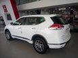 Nissan X trail SL PremiumL 2018 - Cần bán xe Nissan X trail SL PremiumL đời 2018, màu trắng, giao xe ngay trong ngày đó