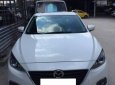 Mazda 3 1.5AT 2015 - Bán ô tô Mazda 3 1.5AT đời 2015, màu trắng xe gia đình