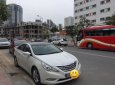 Hyundai Sonata Y20 2011 - Cần bán lại xe Hyundai Sonata Y20 năm sản xuất 2011, màu trắng, xe nhập, 635tr