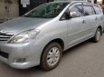 Toyota Innova G 2009 - Bán Toyota Innova G đời 2009, màu bạc xe gia đình