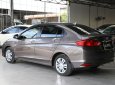 Hyundai Elantra GLS 1.6MT 2017 - Cần bán Hyundai Elantra GLS 1.6MT đời 2017, màu đỏ, 28.000km, giá 528 triệu