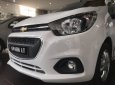 Chevrolet Spark    2018 - Bán ô tô Chevrolet Spark năm 2018, màu trắng, 359tr