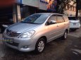 Toyota Innova V 2011 - Bán ô tô Toyota Innova V năm 2011, màu bạc, 450 triệu