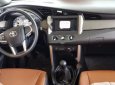 Toyota Innova 2.0E 2018 - Bán xe Toyota Innova 2.0E năm sản xuất 2018, màu bạc