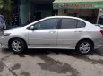 Honda City MT 2013 - Cần bán gấp Honda City MT sản xuất 2013, màu bạc, 380 triệu