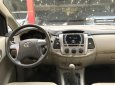 Toyota Innova  2.0MT 2014 - Bán xe Toyota Innova 2.0MT đời 2014, màu bạc