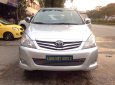 Toyota Innova V 2011 - Bán ô tô Toyota Innova V năm 2011, màu bạc, 450 triệu