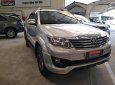 Toyota Fortuner V 2016 - Bán xe Toyota Fortuner V 2016, màu bạc, mới đi 23.000km, xe đầy đủ phụ kiện