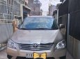 Toyota Innova E 2012 - Bán xe Toyota Innova E đời 2012, màu vàng cát