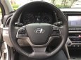 Hyundai Elantra 2016 - Cần bán xe Hyundai Elantra năm sản xuất 2016, màu trắng chính chủ