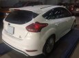 Ford Focus 2015 - Cần bán xe Ford Focus năm 2015, màu trắng, giá 660tr