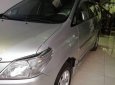 Toyota Innova 2.0E 2014 - Cần bán gấp Toyota Innova 2.0E đời 2014, màu bạc xe gia đình