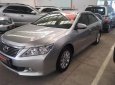 Toyota Camry 2.0E 2014 - Bán xe Toyota Camry 2.0E đời 2014, màu bạc, 820 triệu