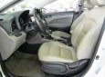 Hyundai Elantra 1.6MT 2016 - Cần bán xe Hyundai Elantra 1.6MT năm sản xuất 2016, màu trắng, giá 549tr