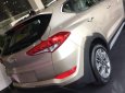 Hyundai Tucson 2018 - Bán ô tô Hyundai Tucson đời 2018, màu vàng, 838tr