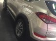 Hyundai Tucson 2018 - Bán ô tô Hyundai Tucson đời 2018, màu vàng, 838tr