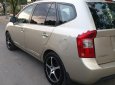 Kia Carens 2010 - Cần bán gấp Kia Carens sản xuất năm 2010, màu vàng còn mới