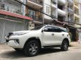 Toyota Fortuner 2017 - Bán xe Toyota Fortuner sản xuất 2017, màu trắng, nhập khẩu nguyên chiếc