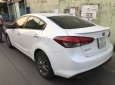 Kia Cerato 1.6MT 2016 - Bán Kia Cerato 1.6MT số sàn màu trắng sản xuất 2016 biển SG